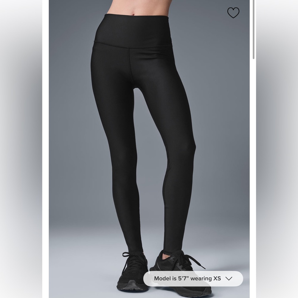 Alo High-Waist Airlift Legging
Color: Black
Size: XS
Length: Full 28"